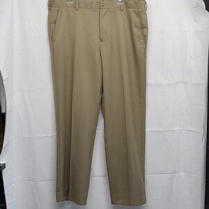 Van Heusen Traveler Pants Mens 38X34 ( Fit 39 X 33 ) Straight Leg Beige